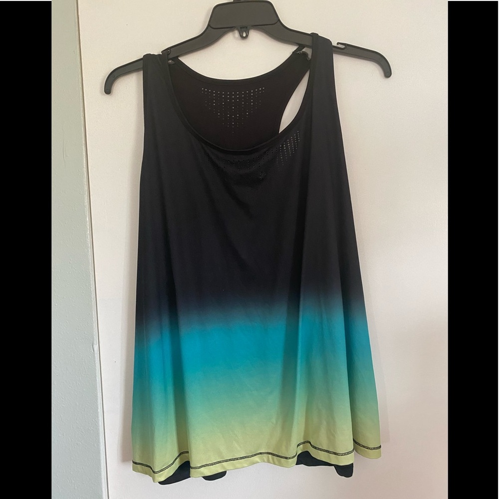 Livi Active racer back tank